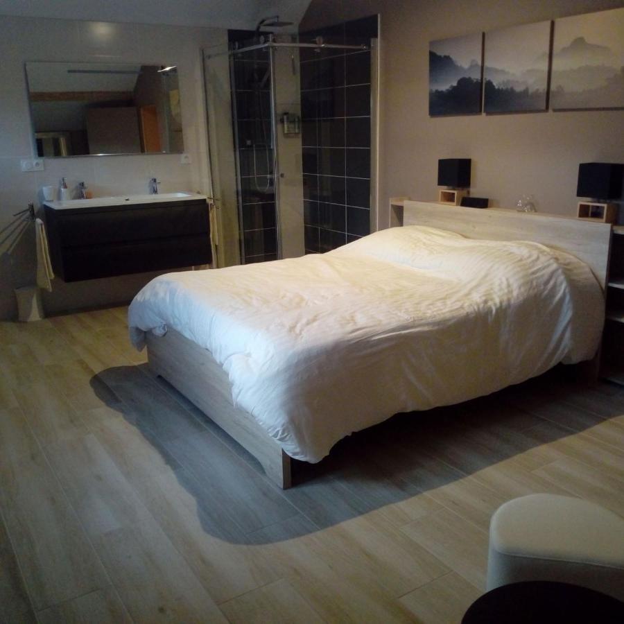 L'Anagramme, Chambres, Table D'Hotes Et Gite Pour Adultes, Naturistes Ou Non ! Cindre Zewnętrze zdjęcie